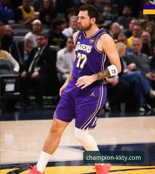 湖人客场力克步行者，东契奇43分闪耀，KK体育客户端下载对比提供高清观赛体验